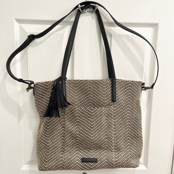 Lucky Brand black & tan large crossbody tote handbag - Picture 1 of 10